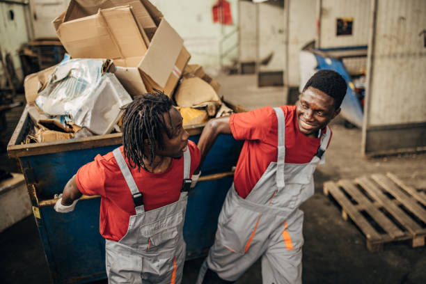 Best Yard Waste Removal  in Broadview, IL